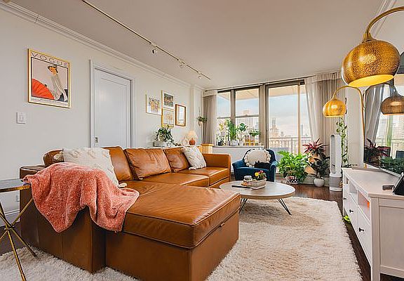 3rd image of 301 E 79th St APT 23J