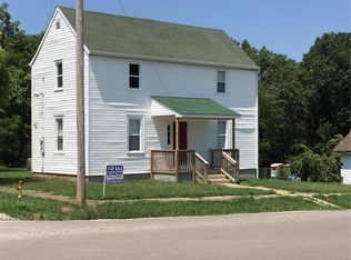 225 S Cedar St, Gerald, MO 63037