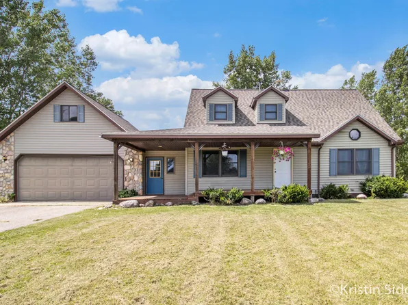 11399 N Six Lakes Rd, Six Lakes, MI 48886