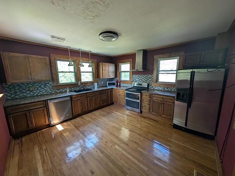 905 Fretz Rd — Photo 21