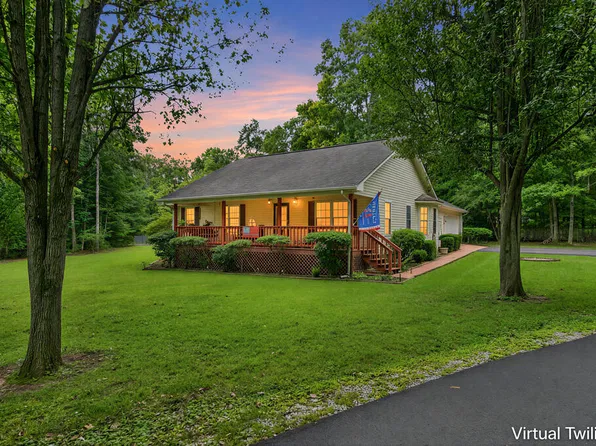 2006 Keno Dr, Crossville, TN 38572