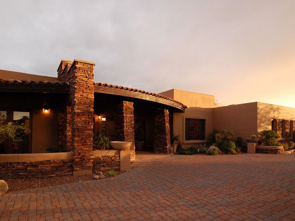 1st image of 1216 W Weathered Stone Pl