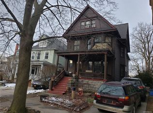 57 W Oakwood Pl, Buffalo, NY 14214