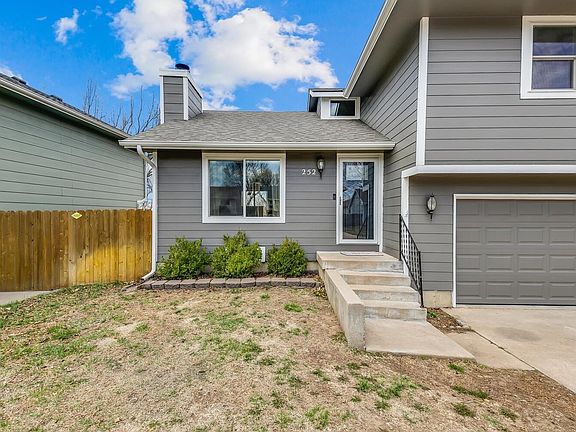 3rd image of 252 W Village Lake Dr