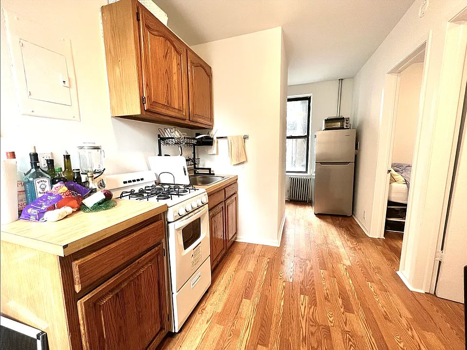 1st image of 430 E 11th St APT 4
