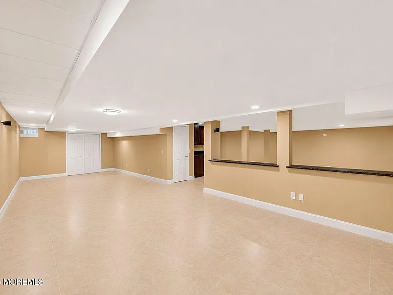 14 Heathrow Ct — Photo 46