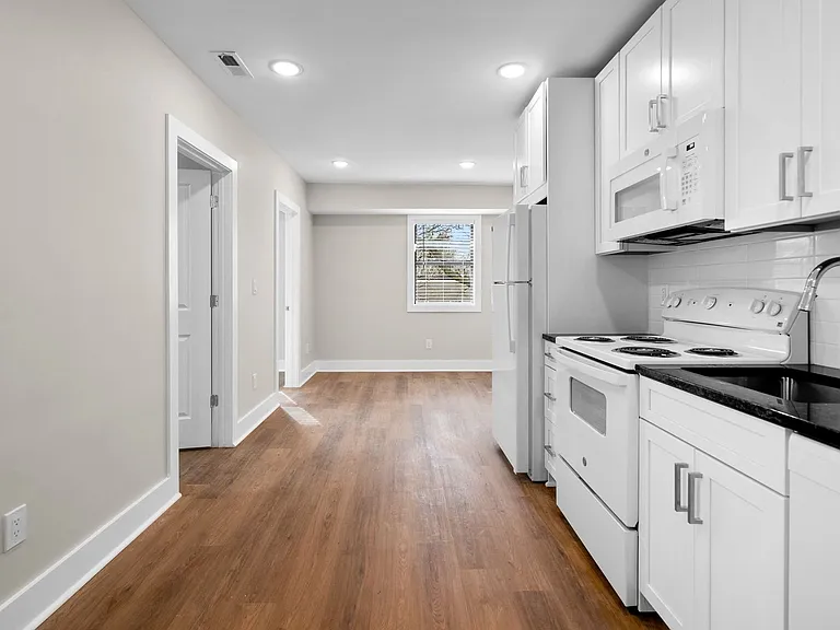5811 Field Pl NE — Photo 14