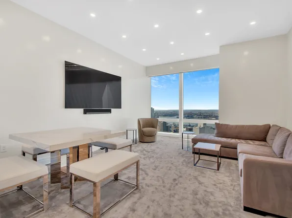 25 Columbus Circle image 1 of 17