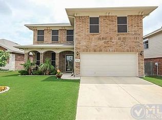 8624 Star Thistle Dr, Fort Worth, TX 76179
