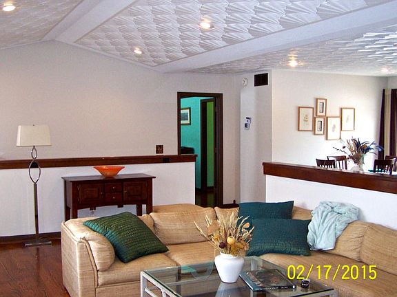 187 Old Springhouse e liv rm 3