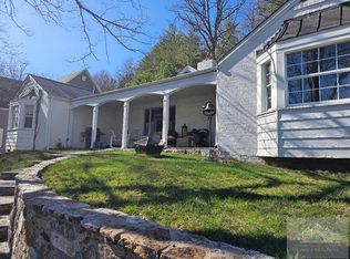 42 College Dr, Bluefield, VA 24605
