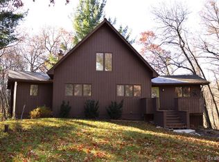 3805 Drahner Rd, Oxford, MI 48370