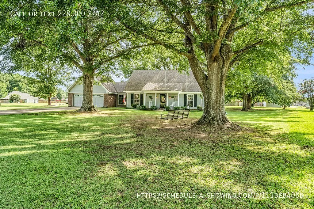 3 bed, 1900 sqft, $2,450 — Photo 1