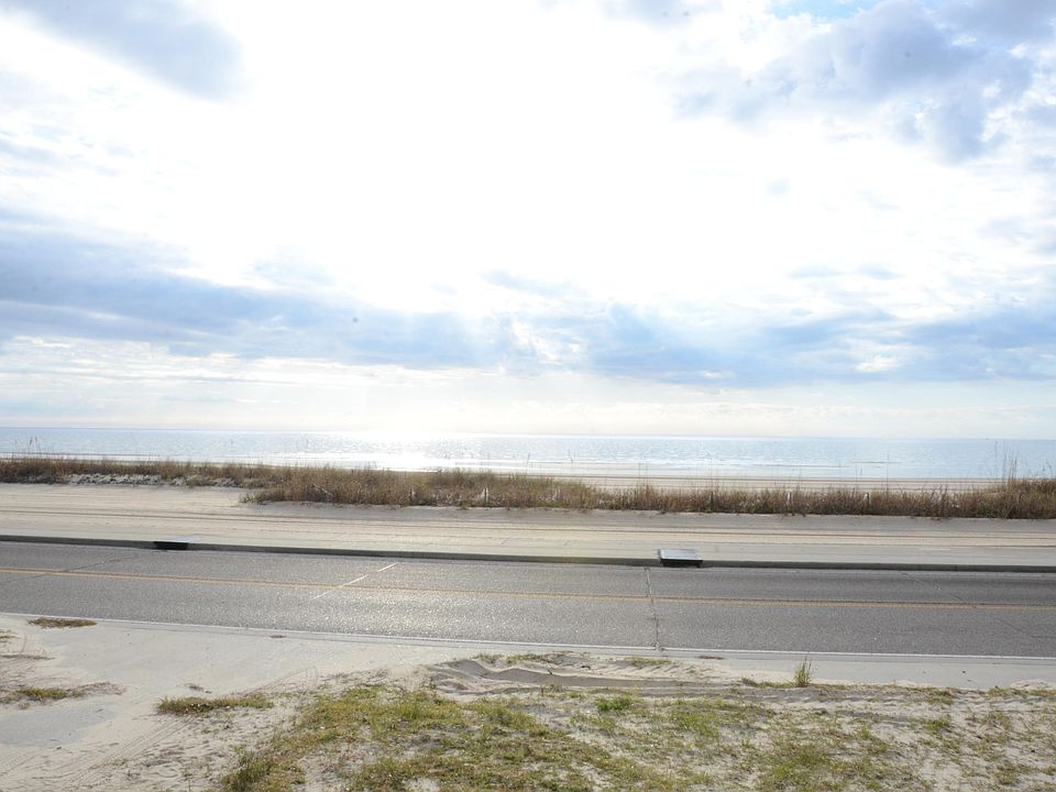 1st image of 425 N Beach Blvd