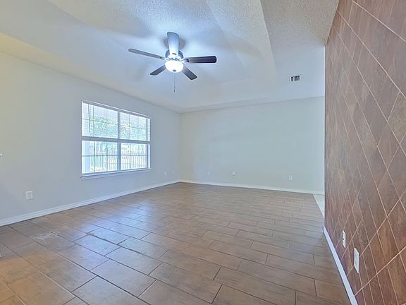 3rd image of 113 Oakhill Ave