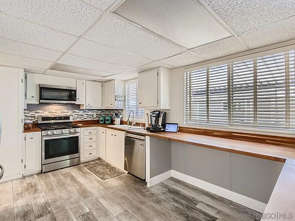3rd image of 276 N El Camino Real Space 27