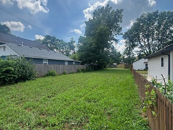 4th image of 2138 Gent Ave