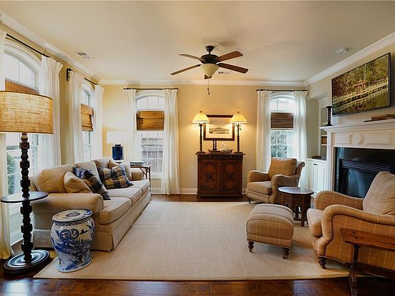 5th image of 4001 Baverton Dr