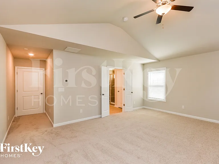 3508 Wheeler Ln — Photo 7