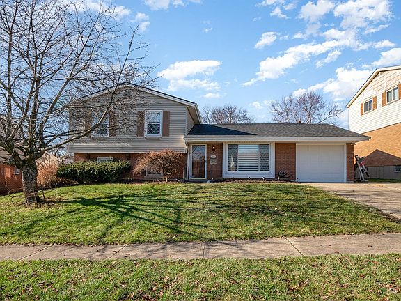 2nd image of 1011 Hilliard Dr