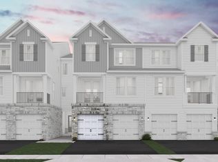 8 Wellspring Ct, Wayne, NJ 07470