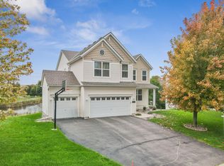1822 Switchgrass Ln, Shakopee, MN 55379