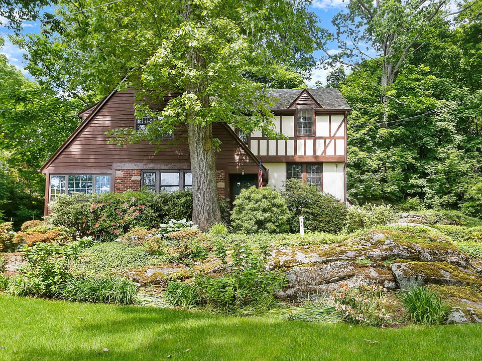 12 Osee Pl, Cos Cob, CT 06807 Zillow