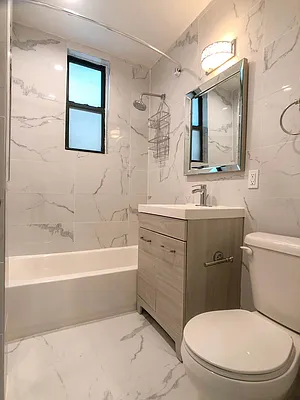 Rented by Realty 2000 Corp | media 8