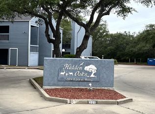 209 Forest Hls APT 130, Rockport, TX 78382