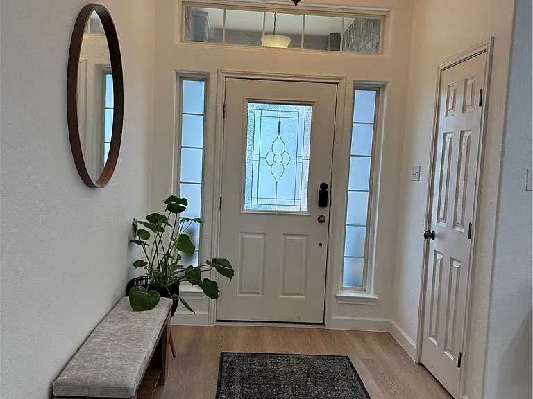 1113 Meadow Brook Dr — Photo 6