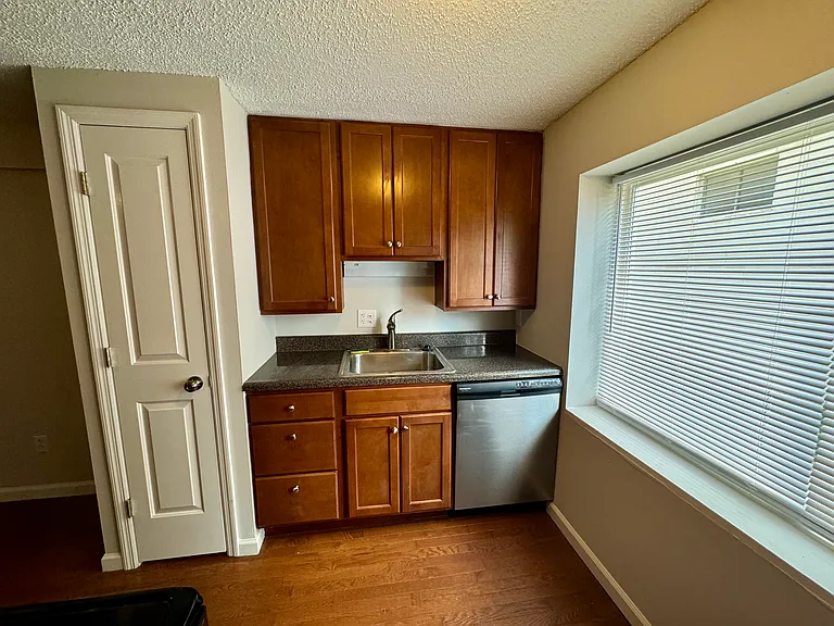 3310 Watson Rd #9 — Photo 7