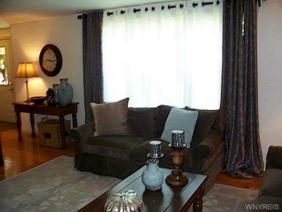4th image of 3771 Dogwood Ln