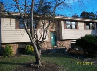 324 Right Penhook Rd, Harold, KY 41635