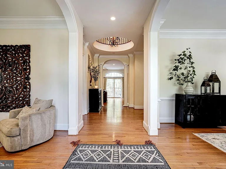 8105 Maya Ct — Photo 6