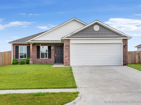 23561 E 114th Ct, Broken Arrow, OK 74014