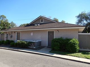 2241 W Pensacola St APT 48, Tallahassee, FL 32304