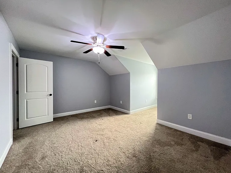 1121 Andalusian Way — Photo 28