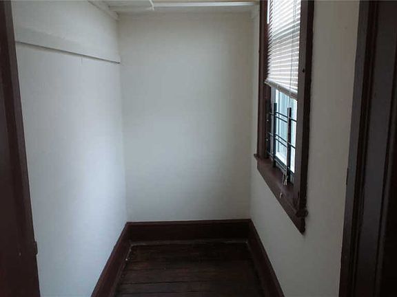 4th image of 1806 120th St Fl 2