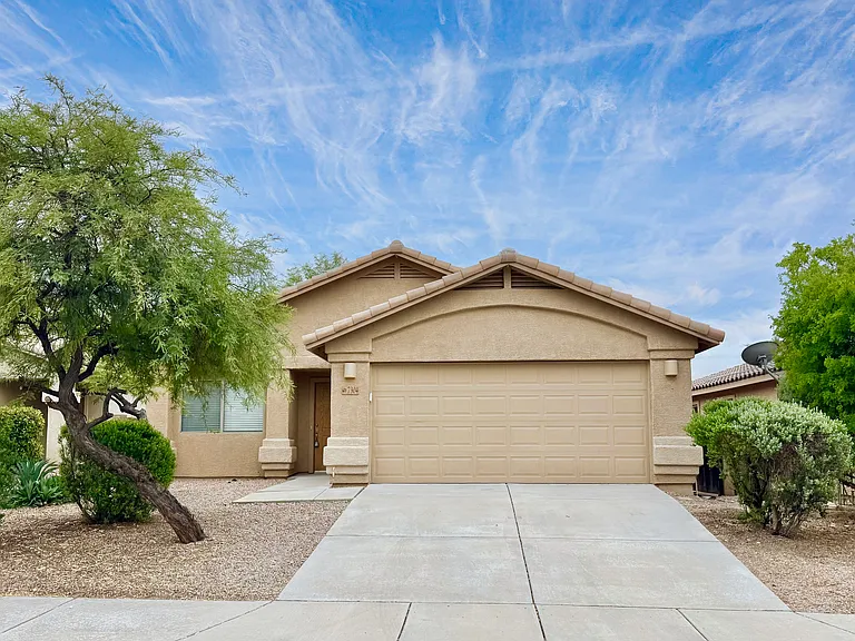 7304 E Laughing Tree Ln — Photo 41