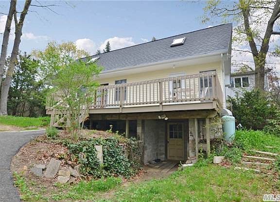 2nd image of 19 Winthrop Dr