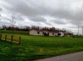 15070 County Road 52, Syracuse, IN 46567