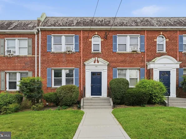 713 Hamlin St NE #3, Washington, DC 20017
