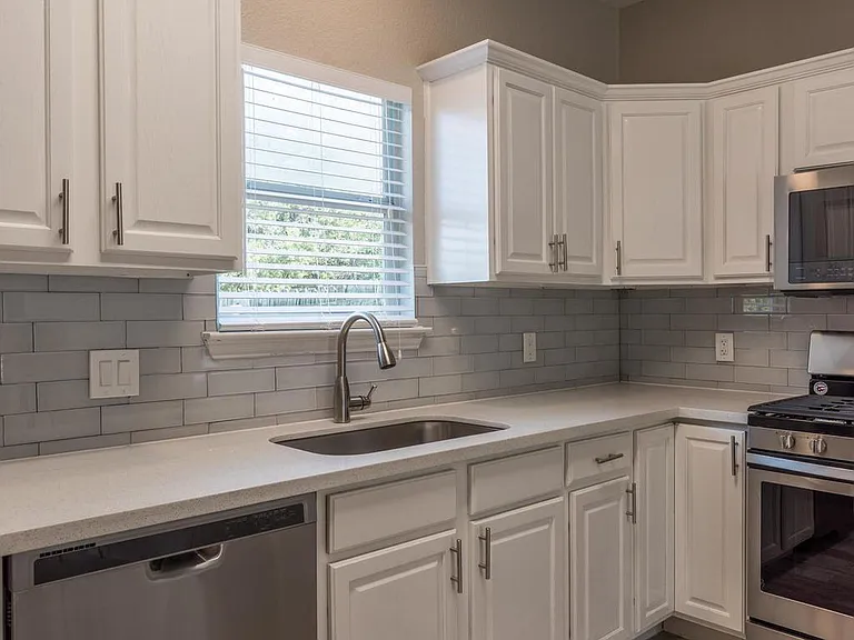 6319 Parliament Dr — Photo 18