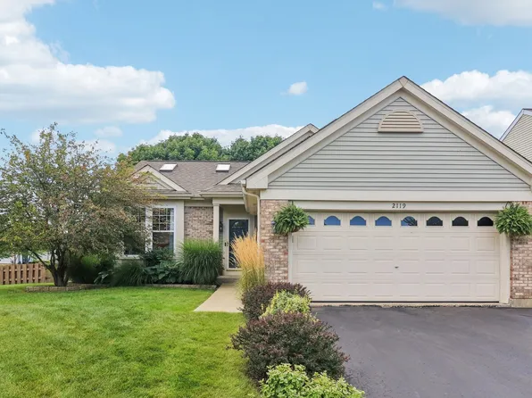 2119 Red Oak Dr, Round Lake, IL 60073