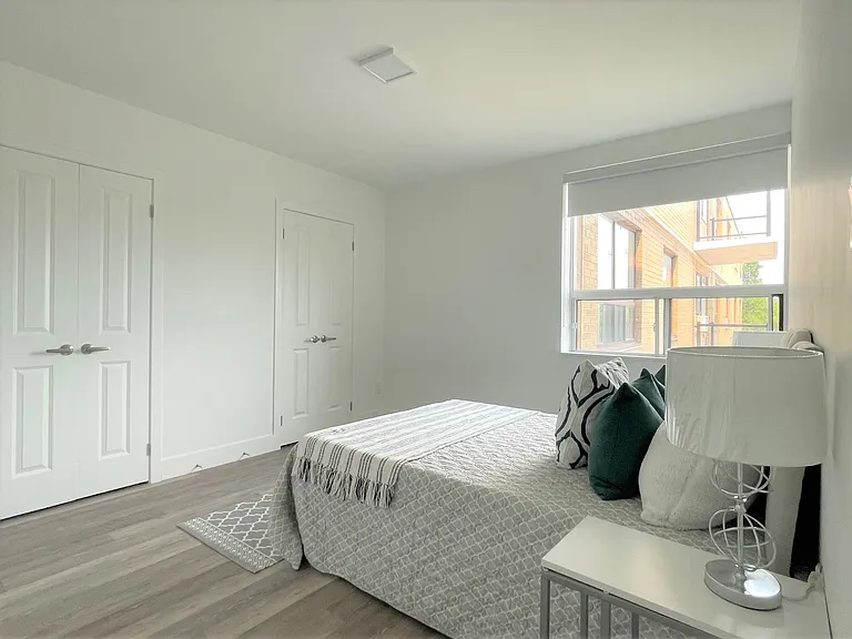 1191 Birchmount Rd — Photo 11