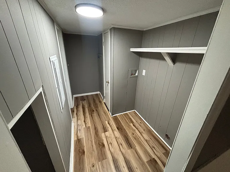 421 Hannaway St — Photo 8