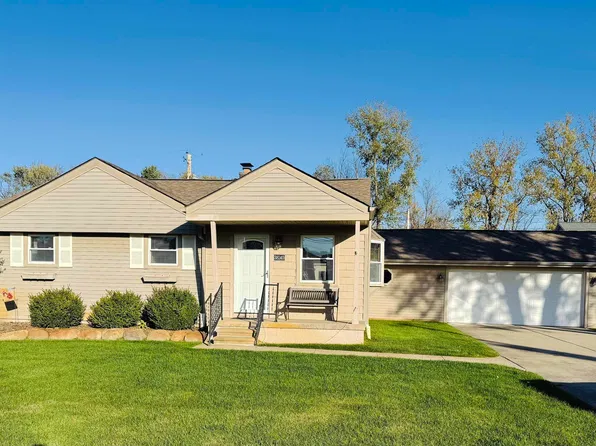 38140 Mallast St, Harrison Township, MI 48045
