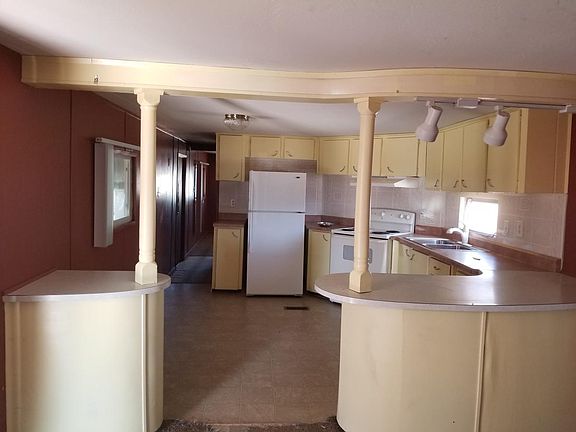 5th image of 1460 W Whiteley St