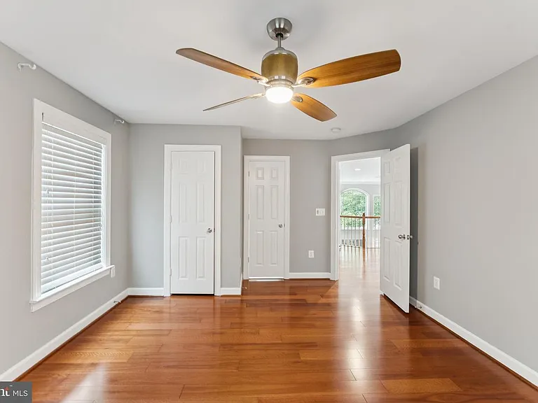 7351 Nicole Marie Ct — Photo 17
