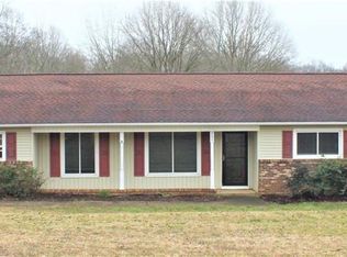 205 Hogg Rd, Williamston, SC 29697